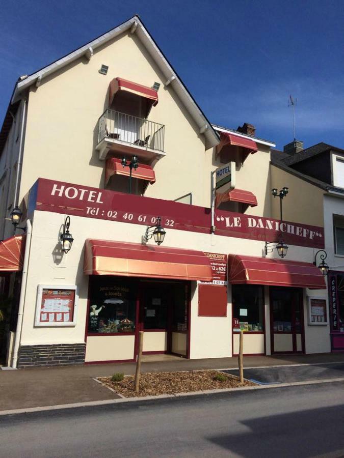 Le Danicheff Hotel ปอร์นิเชต์ ภายนอก รูปภาพ
